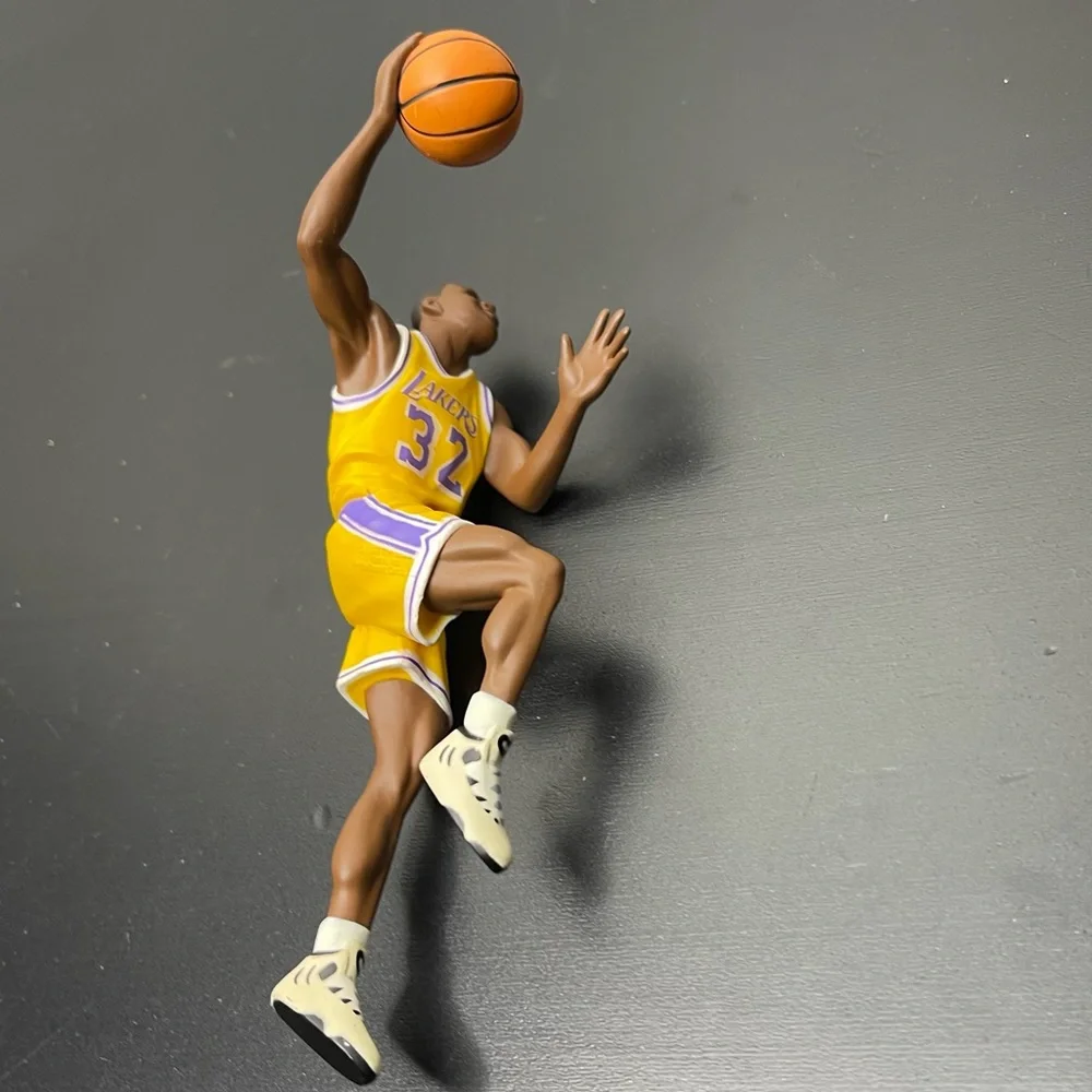 Vintage 1997 Hallmark‎ Lakers Magic Johnson #32 Christmas Ornament